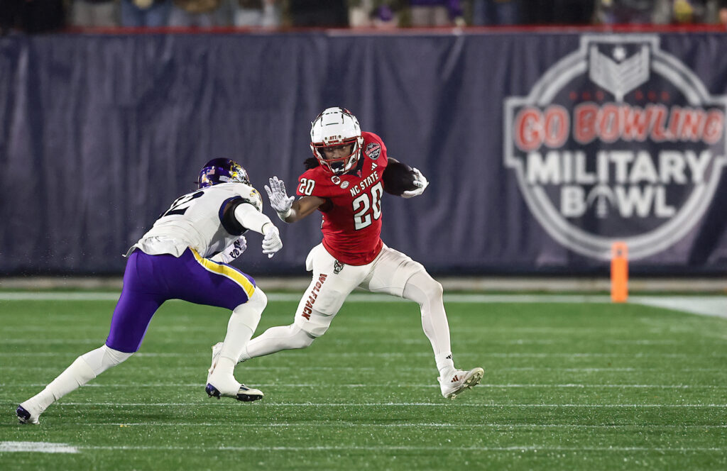2025 GO BOWLING MILITARY BOWL KICKS OFF BUSY SATURDAY OF HOLIDAY FOOTBALL